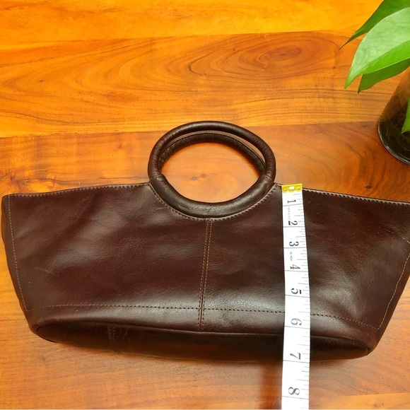 ALDO Minimalist Contemporary Brown Faux Leather Boho Earthy Neutral Hand Bag. - Picture 11 of 16
